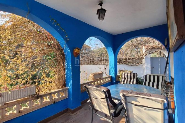 Chalet acogedor chalet esquinero con jardín y parking con posibilidad de piscina privada lescala costa brava en Escala (L´)