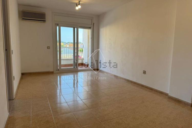 Piso en avenida de Montgó