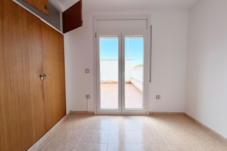 Avinguda de Montgu00F3, 68, Port - La Cota - Puig Sec