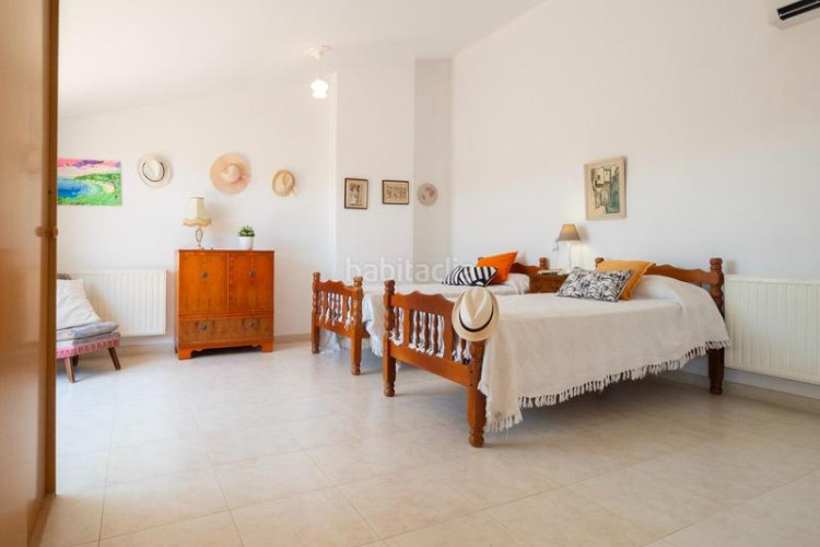 Dúplex fantástico dúplex a solo 650m de la playa y junto a todos los servicios! en Escala (L´)