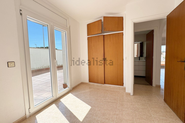 Piso en avenida de Montgó