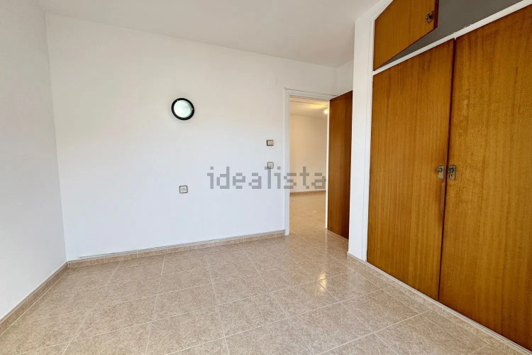 Piso en avenida de Montgó