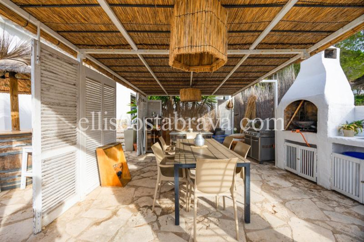 Casa  con vistas al mar y a la montaña - puig sec en Escala (L´)