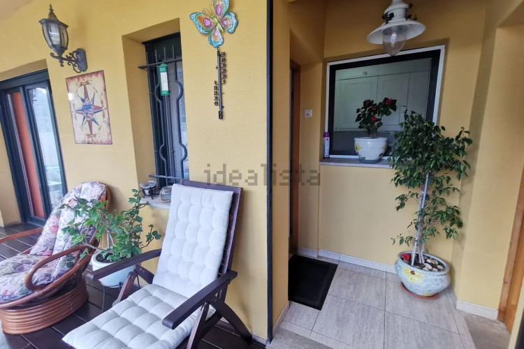 CASA UNIFAMILIAR CON PISCINA PRIVADA, GARAGE, MUY SOLEADA EN L'ESCALA