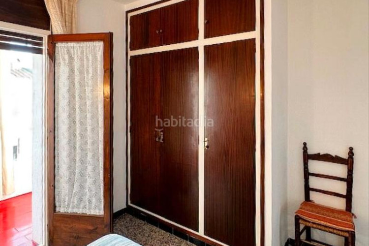 Apartamento  de 82m2, a 300m de la mar, con 20m2 de terraza en Escala (L´)