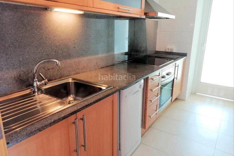 Piso apartamento 114m², vista mar, primera línea, con licencia turistico en Escala (L´)
