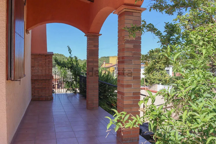 INSPIRA GLOBAL INMO - CASA UNIFAMILIAR CON PISCINA AL PUIG SEC