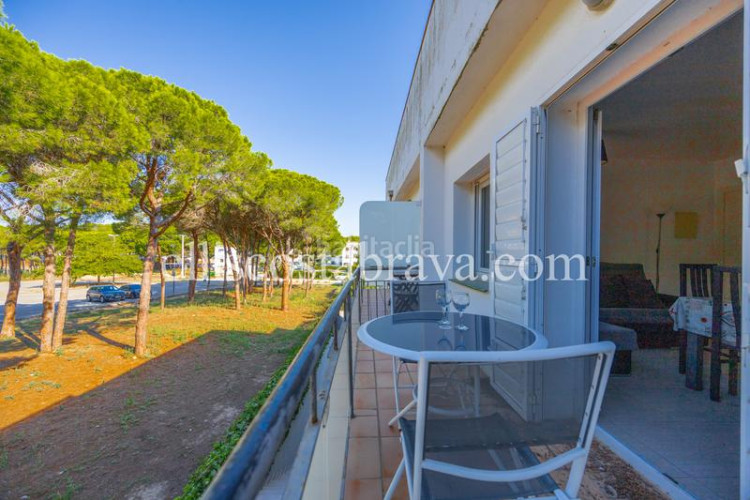 Piso ???en exclusiva - magnífico apartamento en cala Montgó en Escala (L´)