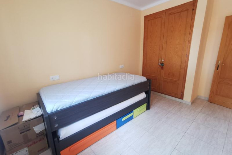 Casa en carrer cantallops 9 casa unifamiliar con piscina, garage, orientación sud en l'escala en Escala (L´)