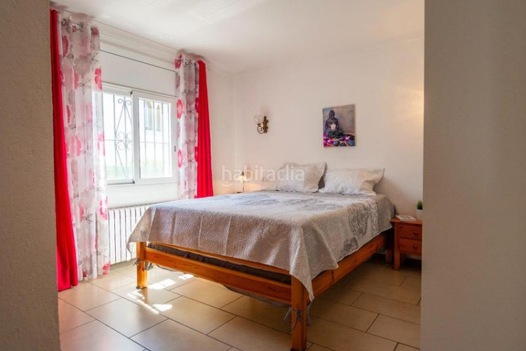 Casa  espaciosa con vistas al mar y piscina privada zona puig sec en Escala (L´)