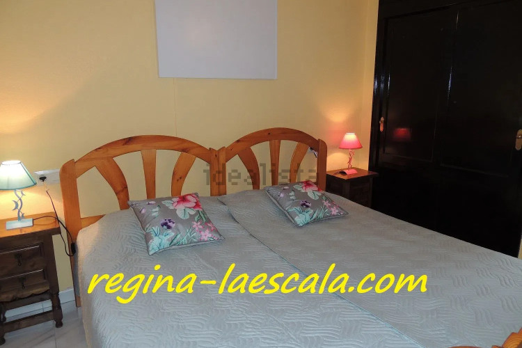Chalet adosado en calle Onyar