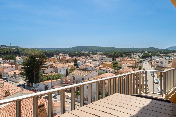 Avenida Montgu00F3, Riells