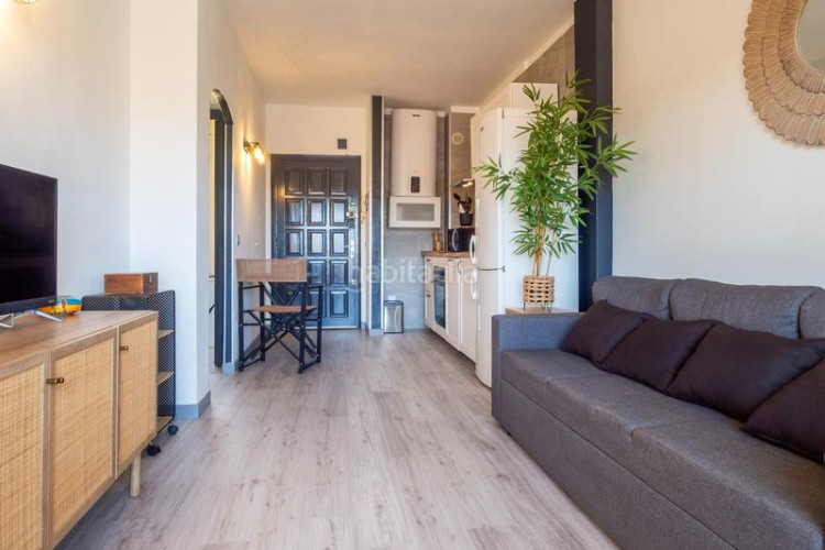Apartamento piso con vistas al mar y a pocos pasos de la playa en Escala (L´)