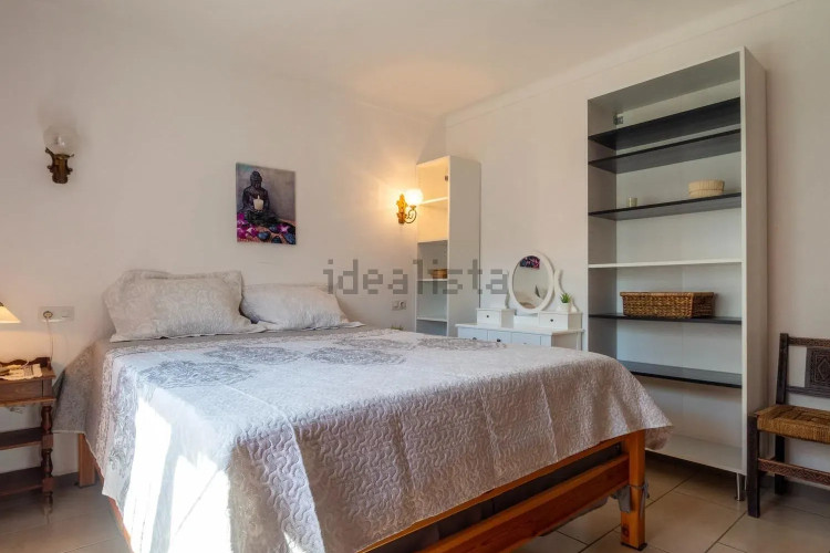 Casa independiente en calle Pinedes