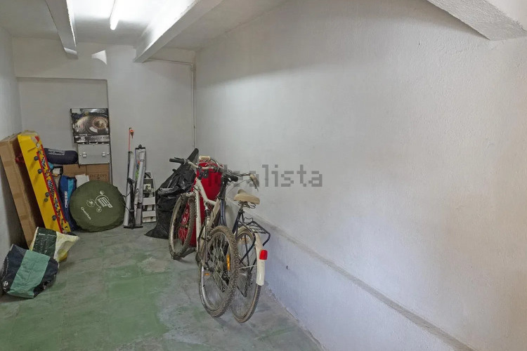 Chalet adosado en avenida de Girona