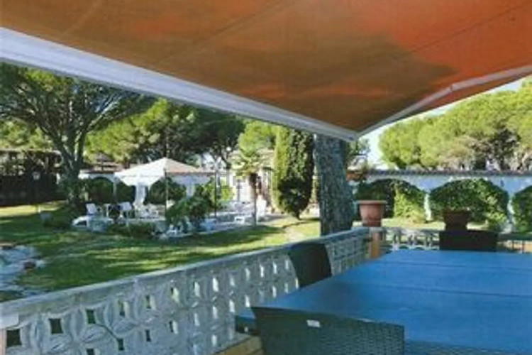 CASA UNIFAMILIAR ESTIL PROVENÇAL A L'ALT EMPORDÀ