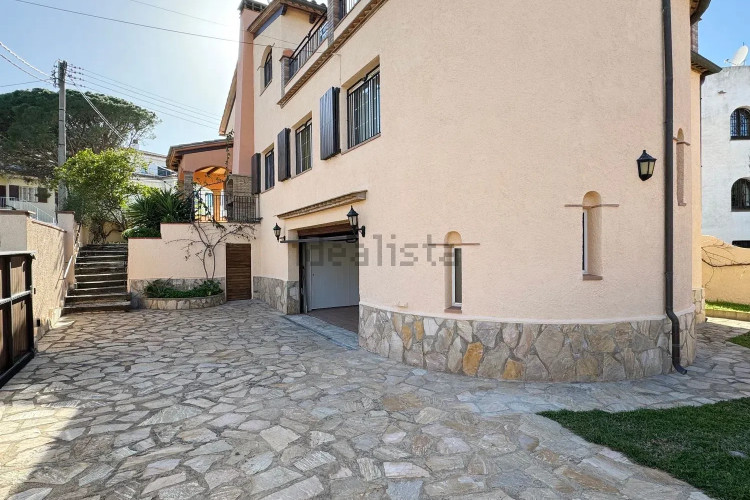 Casa independiente en calle Muga, 73