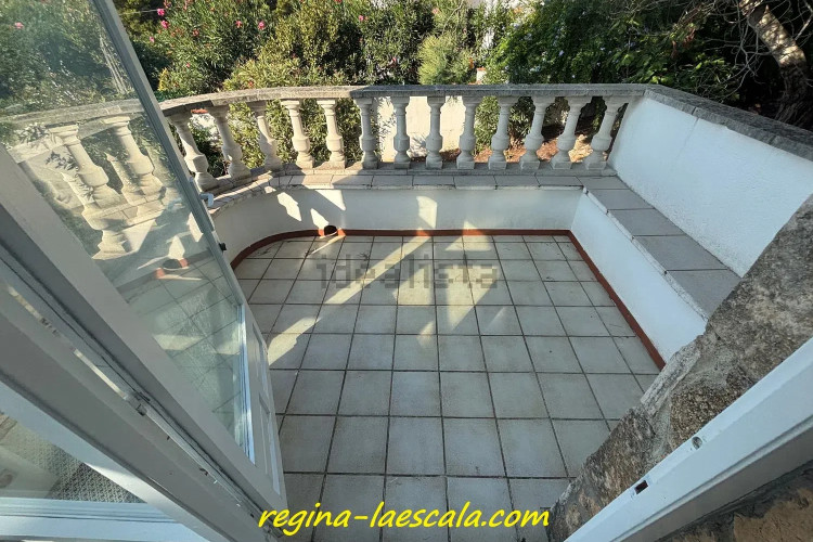 Chalet pareado en calle Pinedes