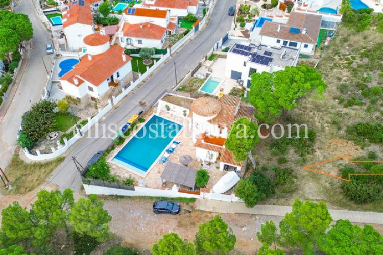 Casa  con vistas al mar y a la montaña - puig sec en Escala (L´)
