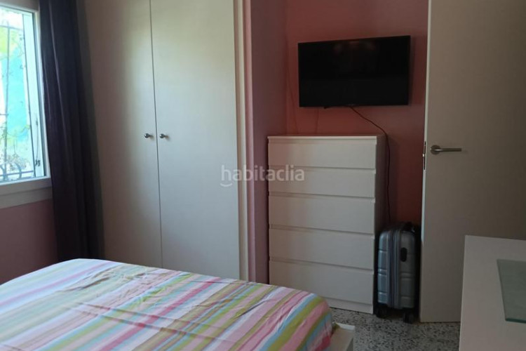 Chalet acogedor chalet esquinero con jardín y parking con posibilidad de piscina privada lescala costa brava en Escala (L´)