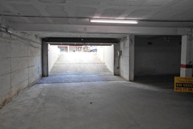 Piso en narcís monturiol 15 piso en venta en com. els pins en Escala (L´)
