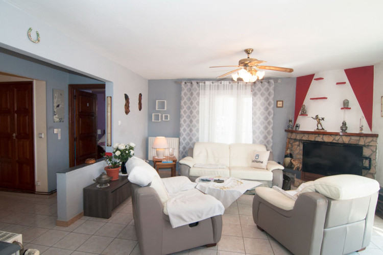 Carrer Barcelona, Riells