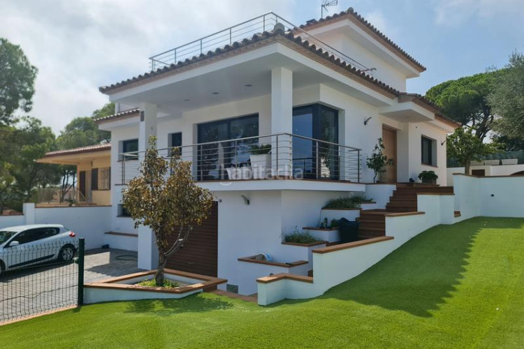 Chalet casa en cala montgo a 5 minutos del puerto en Escala (L´)