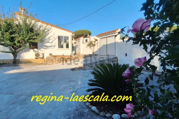 Casa independiente en Passatge Ter-3
