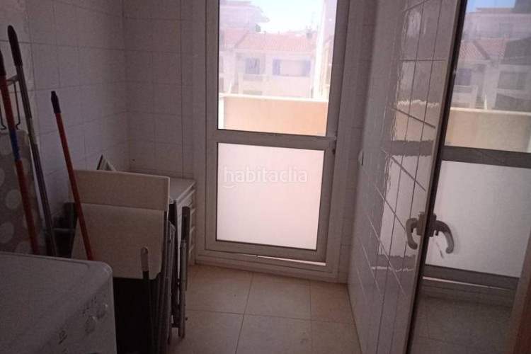 Piso en naintré 3 moderno apartamento en la playa de Riells en Escala (L´)