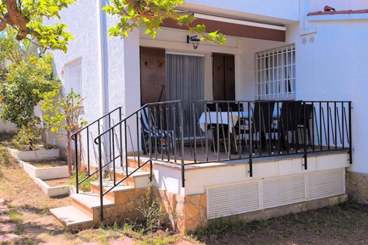 Carrer Santa Coloma, Riells