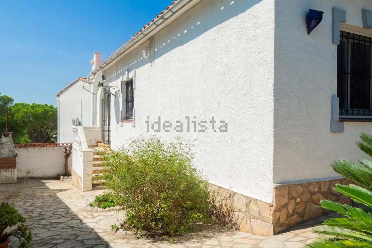 Casa independiente en calle Pinedes