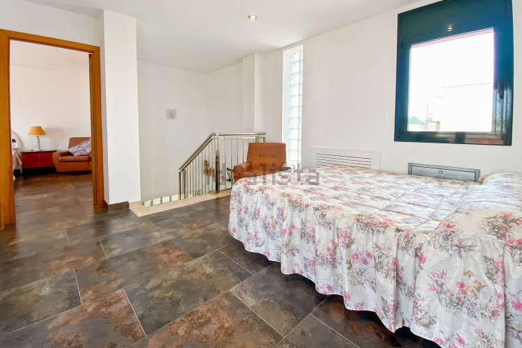 Chalet adosado en CL Salvia