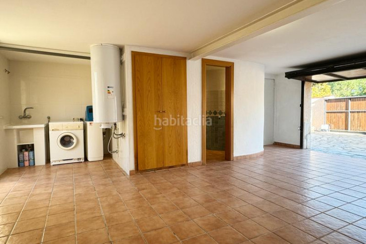 Casa en carrer muga 73 con piscina privada y vistas al mar panorámicas en Escala (L´)