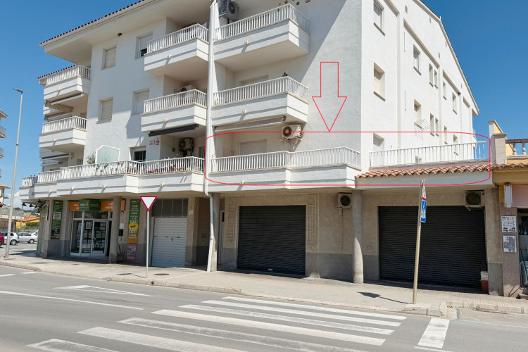 Avinguda de Montgu00F3, 68, Port - La Cota - Puig Sec