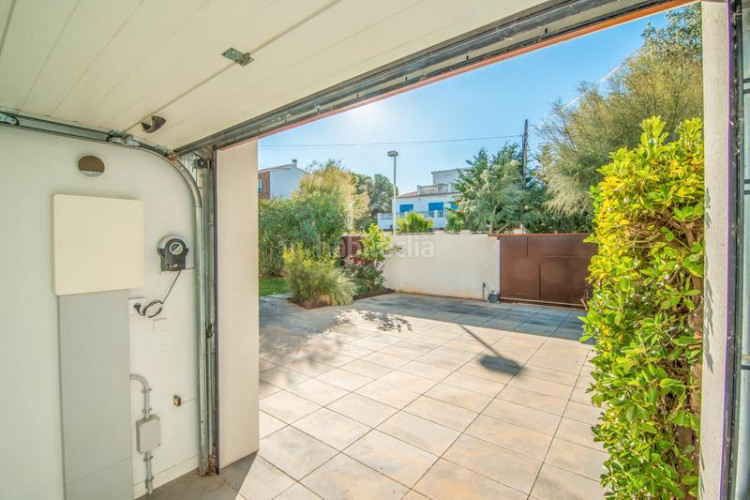 Casa en carrer ramon marquet 5 de lujo frente al mar en Escala (L´)