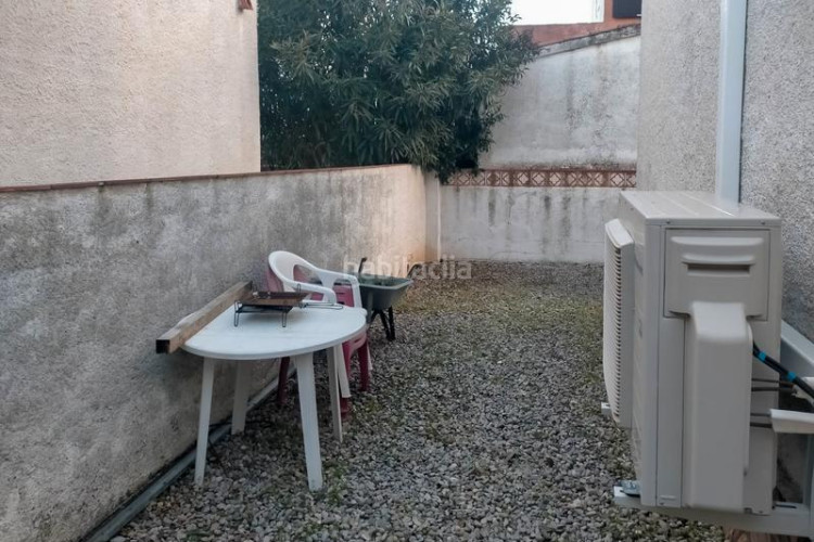 Chalet en carrer fitora 38 casa reformada a pie de la playa de Riells de la escala en Escala (L´)