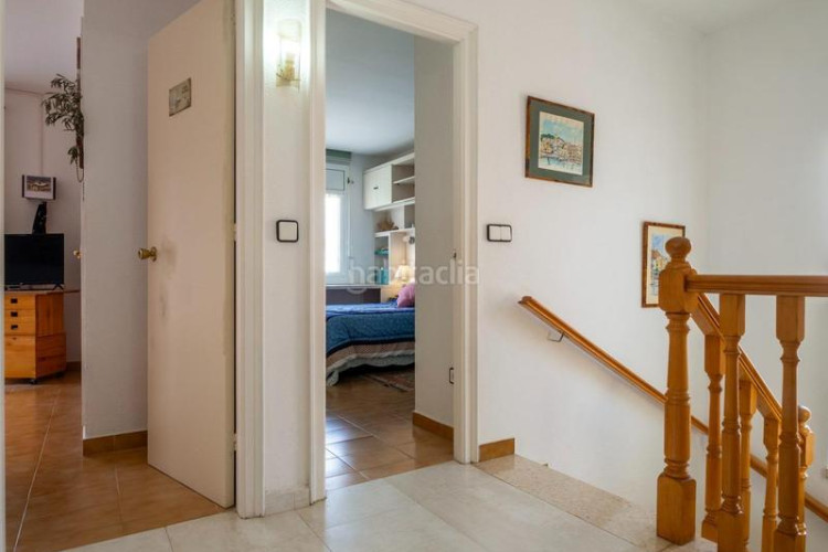 Casa  individual en excelente estado a 120m de la playa de Riells en Escala (L´)