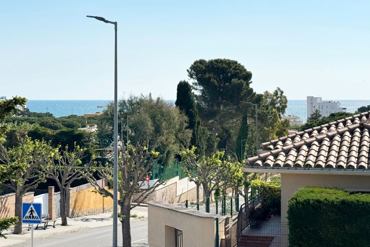 Carrer Migjorn, Eixample Residencial