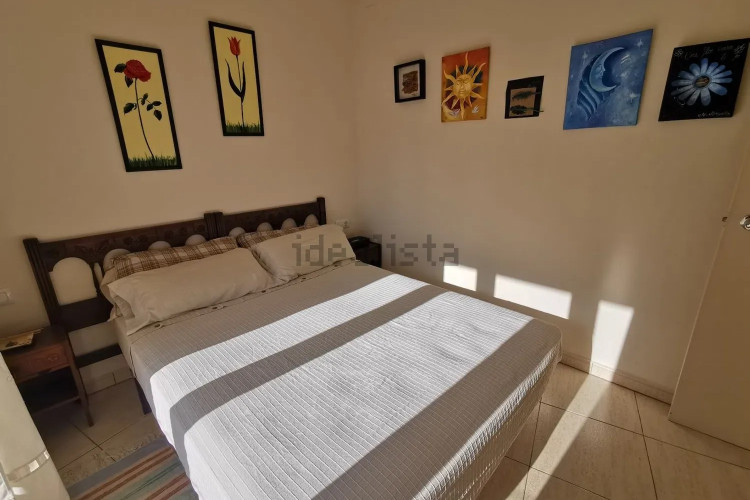 APARTAMENTO PRIMERA LINIA DE MAR CON AMPLIAS TERRAZAS Y PISCINA COMUNITARIA EN EL PUEBLO DE L'ESCALA