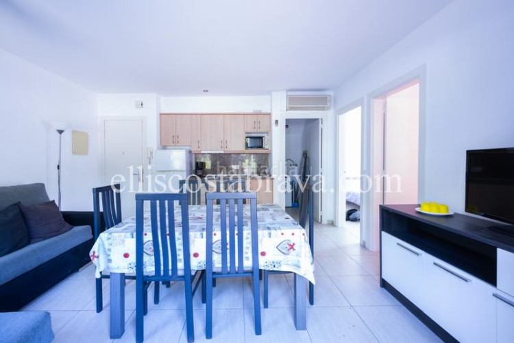 Piso ???en exclusiva - magnífico apartamento en cala Montgó en Escala (L´)