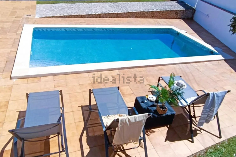 Casa Individual con Piscina y Licencia turística!