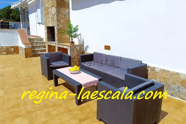 Casa independiente en calle Avet