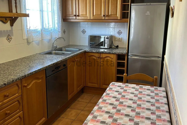 Casa independiente en calle Muga s/n