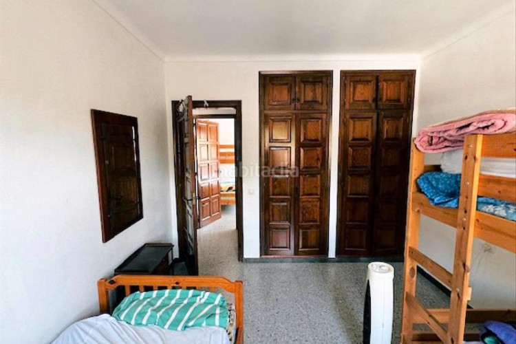 Casa villa de 216m² con 5 dormitorios, 2 baños y piscina privada posible en Escala (L´)