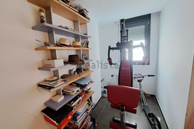 Casa de construcción 2008 con vistas panorámicas, en una zona residencial exclusiva!