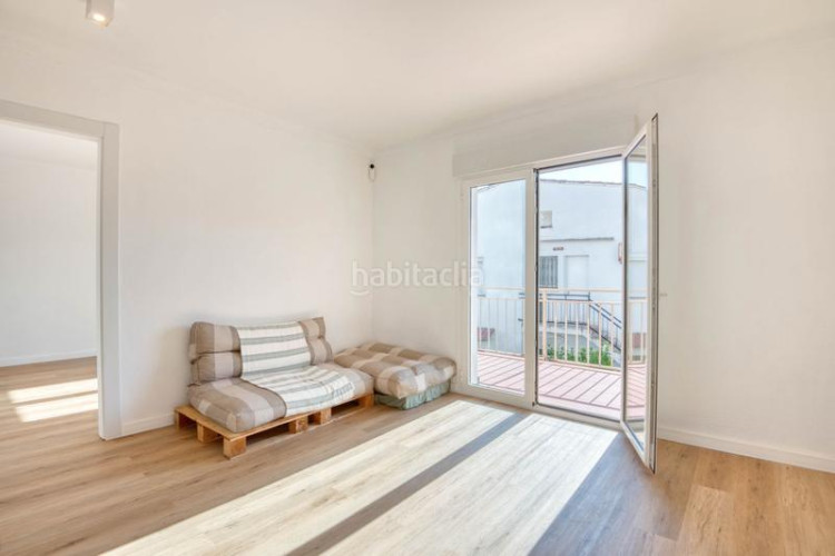 Apartamento en termes 8 apartamento reformado con parking en cala Montgó, lescala en Escala (L´)