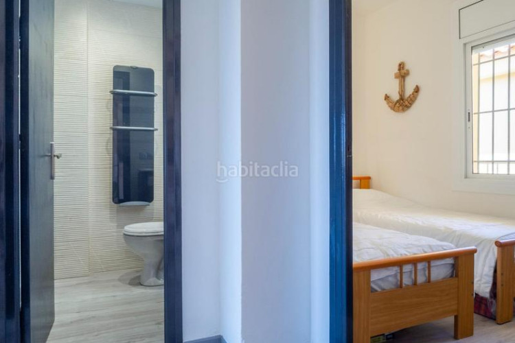 Apartamento piso con vistas al mar y a pocos pasos de la playa en Escala (L´)