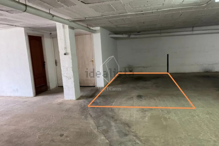 Piso en avenida de Montgó