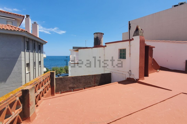 gran casa casco antiguo muchas posibilidades con vista al mar