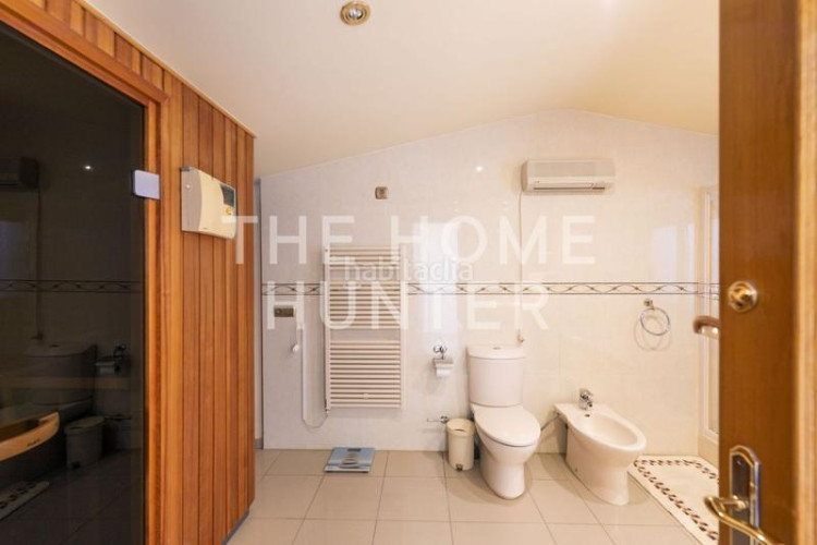 Ático  de 214 m2 con vistas y terraza en venta en escala, l en Escala (L´)